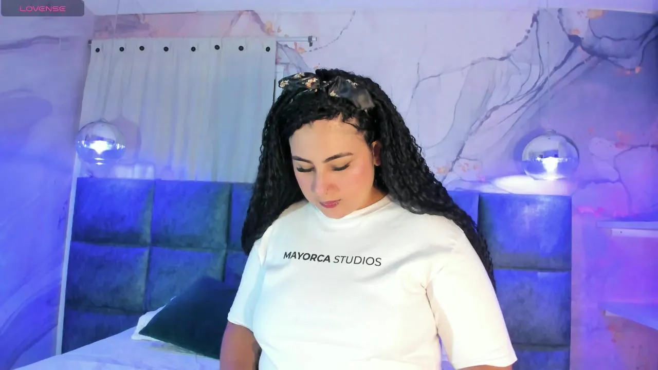 Offline Sabrinamilani_ on Cam4