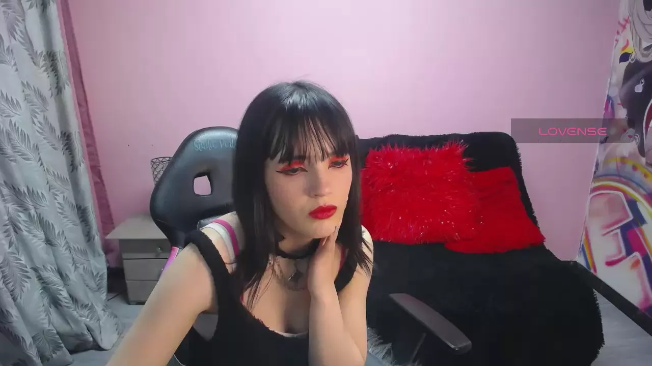 Freechat sailor_moon07 on Cam4