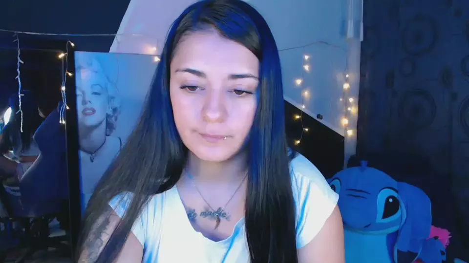 Offline Samanta_james19 on Cam4