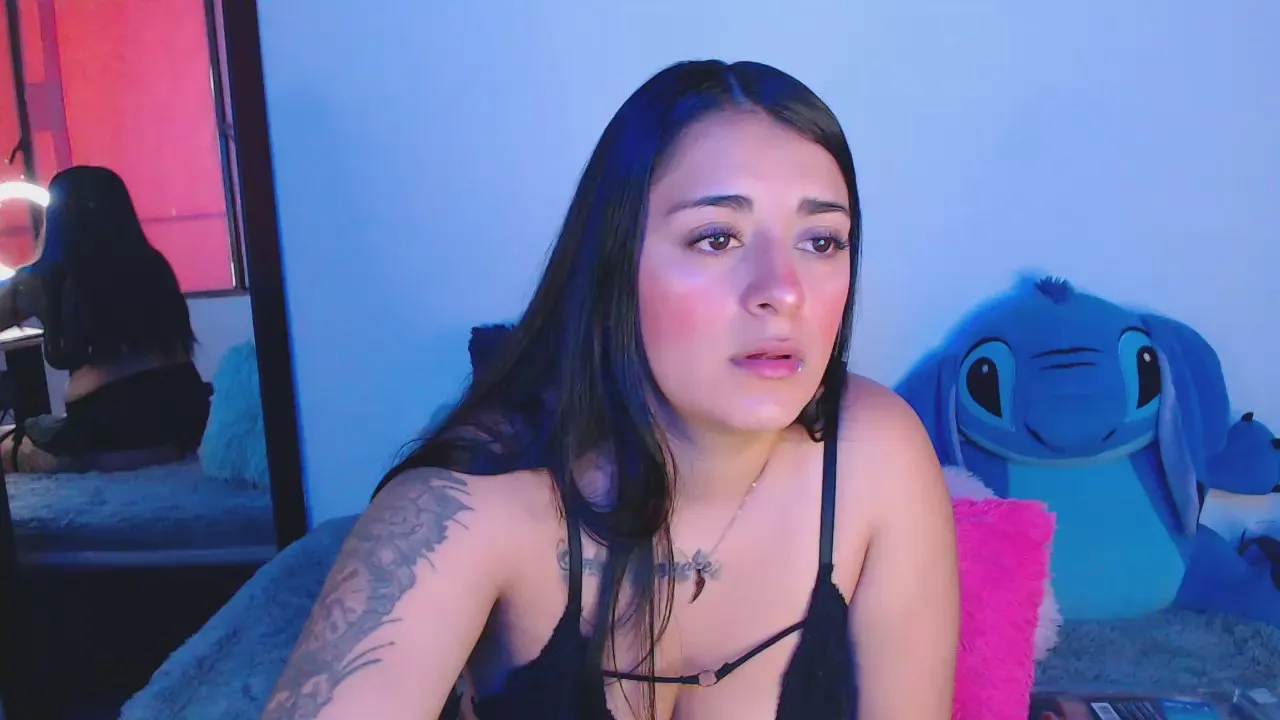 Offline Samanta_james19 on Cam4