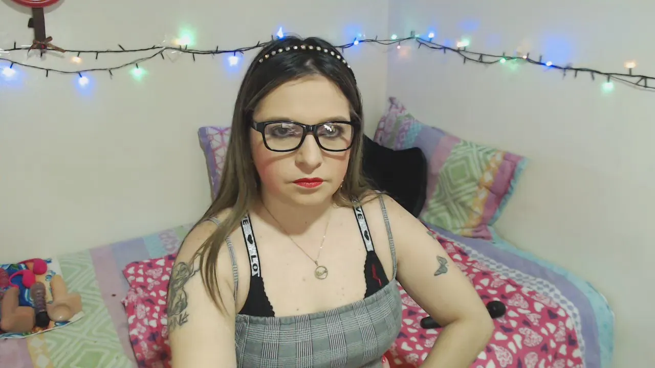 Offline Samanta_Sweet on Cam4