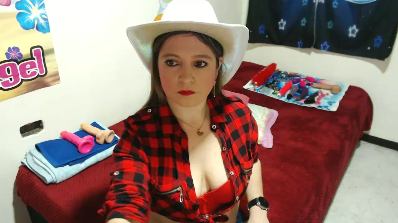 Offline Samanta_Sweet on Cam4