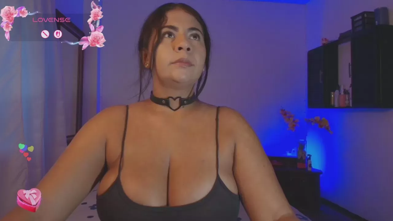 Offline samanthahut1 on Cam4