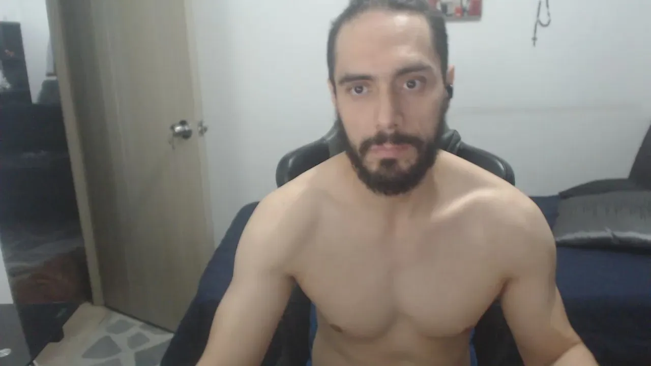 Offline samuelgarcia_ on Cam4