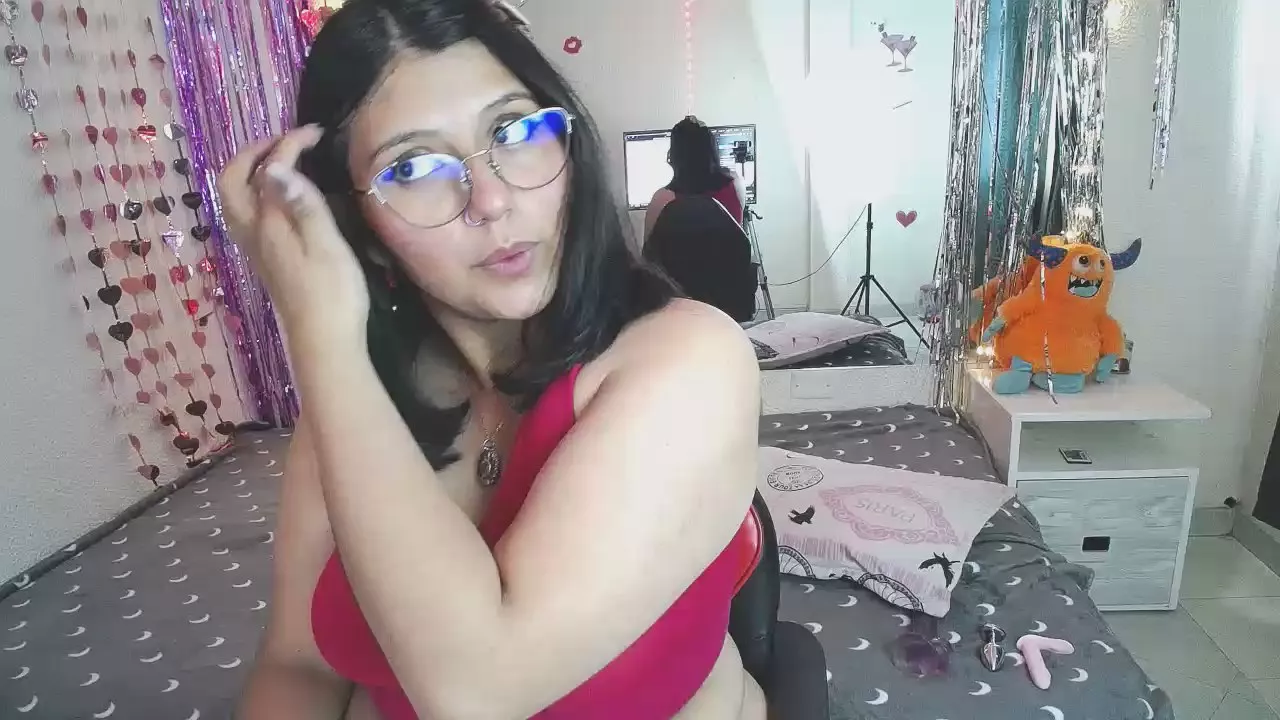 Offline Sara_Gon on Cam4