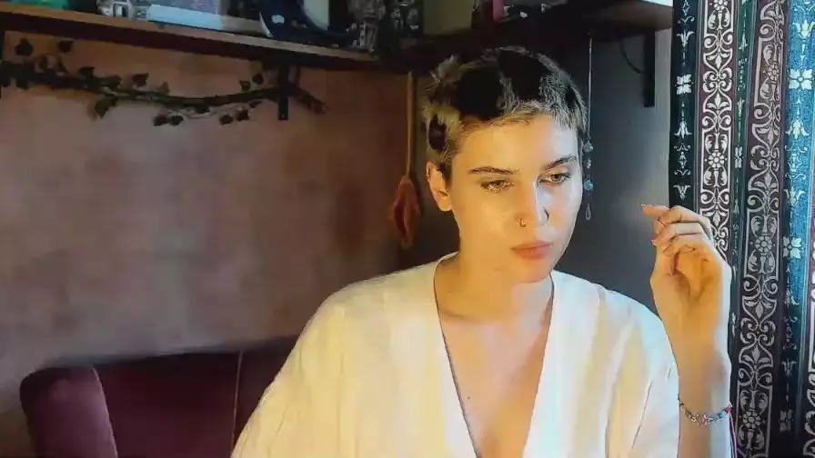 Offline sarah_delight on Cam4