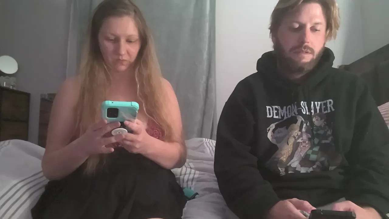 Offline sarahxsiren62 on Cam4