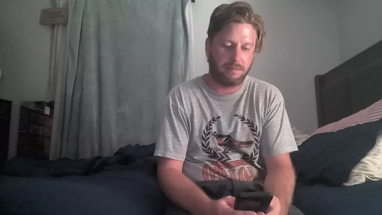 Offline sarahxsiren62 on Cam4