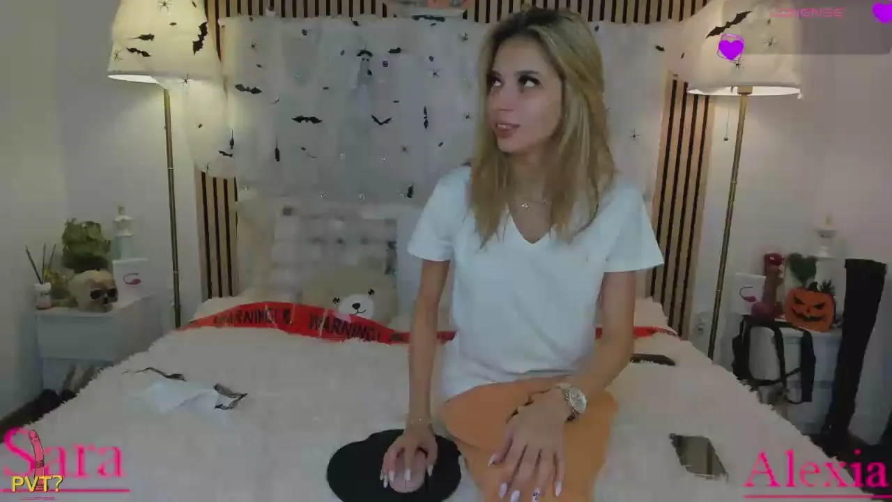 Freechat sarawhite20 on Cam4