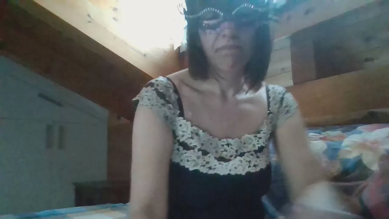 Offline Saretta246 on Cam4
