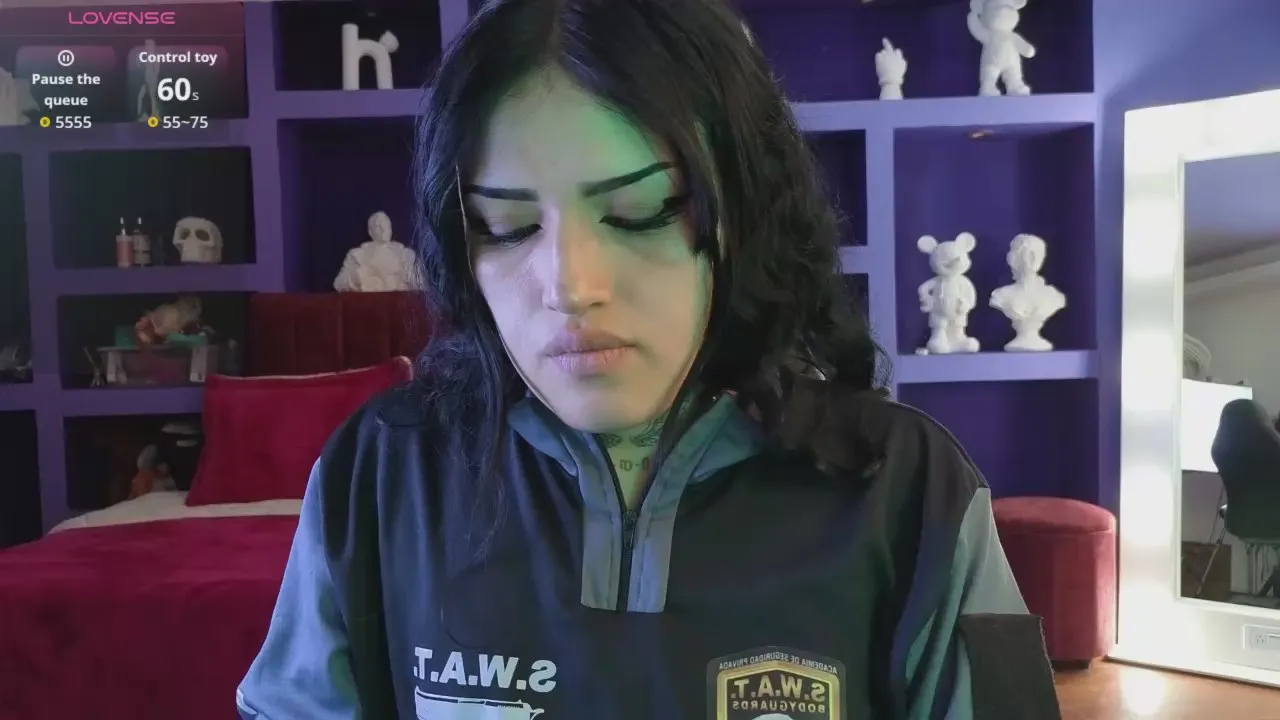 Freechat sari_belle on Cam4