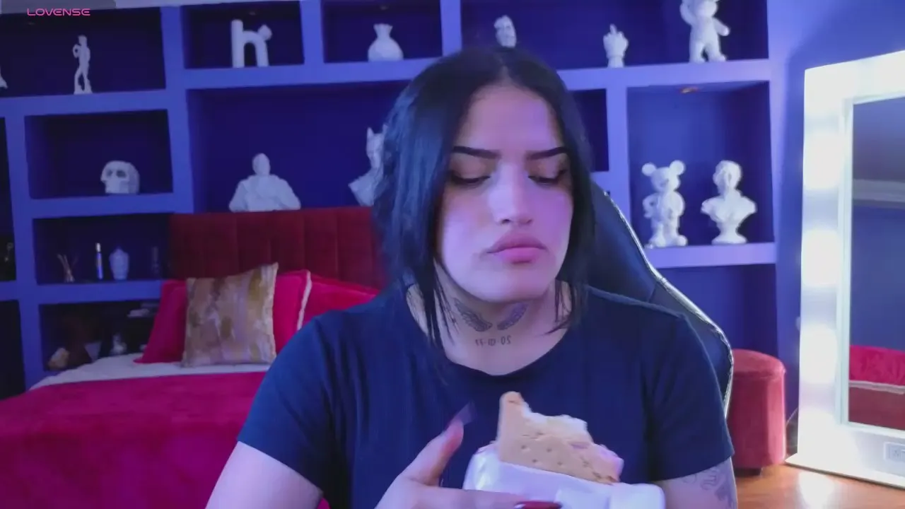 Freechat sari_belle on Cam4