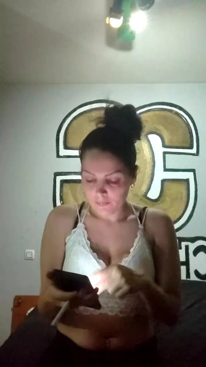 Offline Sarita_lamorena on Cam4