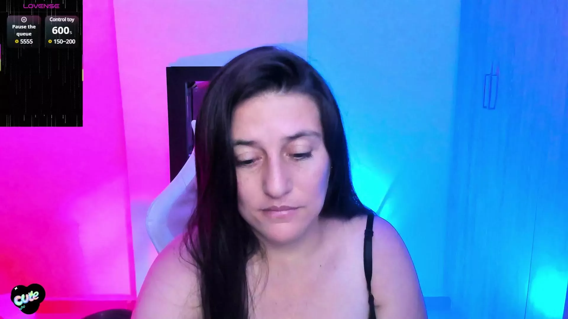 Offline Saskyaa on Cam4