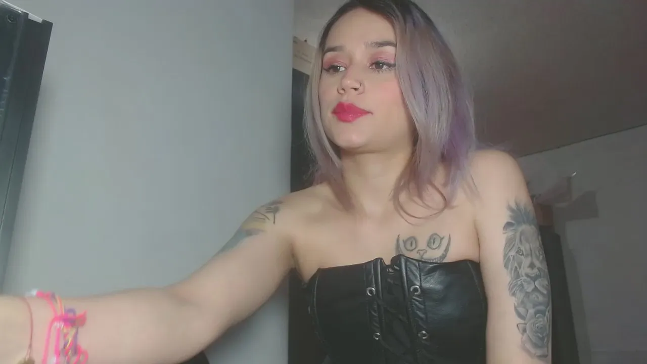 Offline scarlett_rouse on Cam4