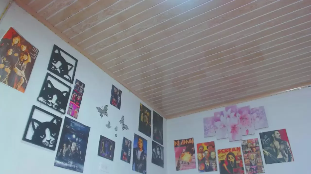 Offline scarlett_rouse on Cam4