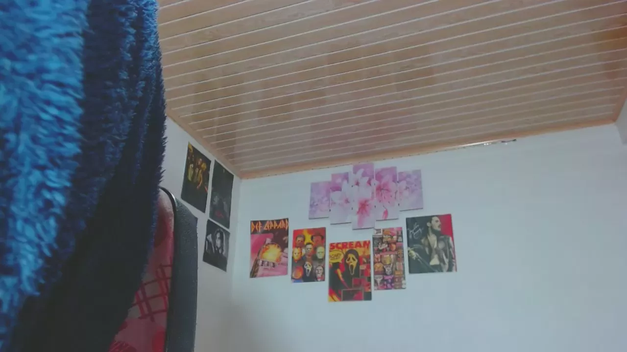 Offline scarlett_rouse on Cam4