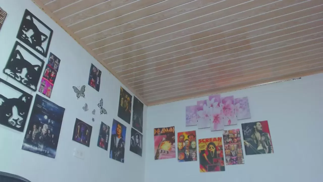 Offline scarlett_rouse on Cam4