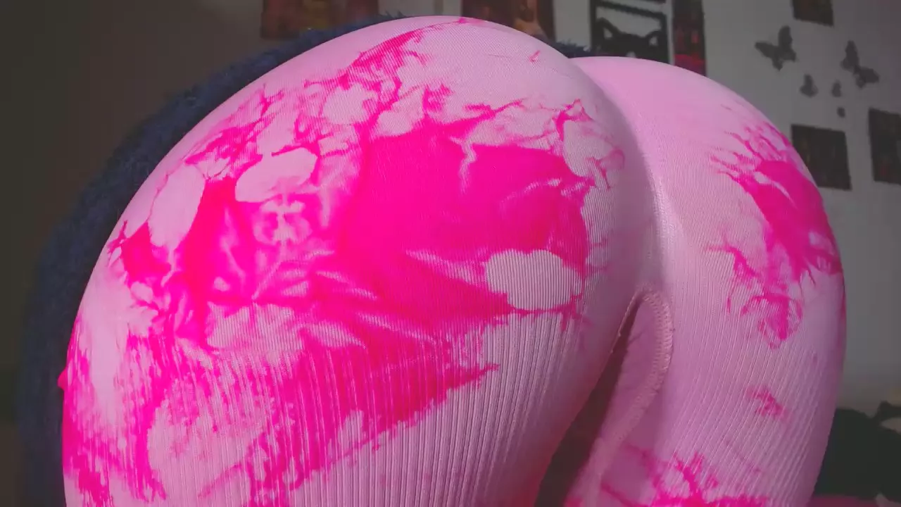 Offline scarlett_rouse on Cam4