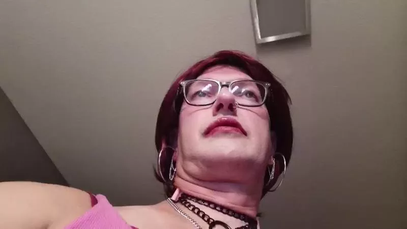 Offline Scarlett_Sub on Cam4