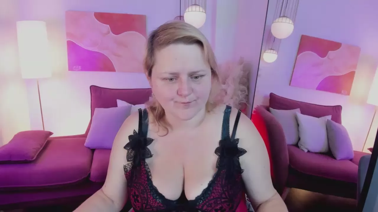 Offline ScarlettSoft on Cam4