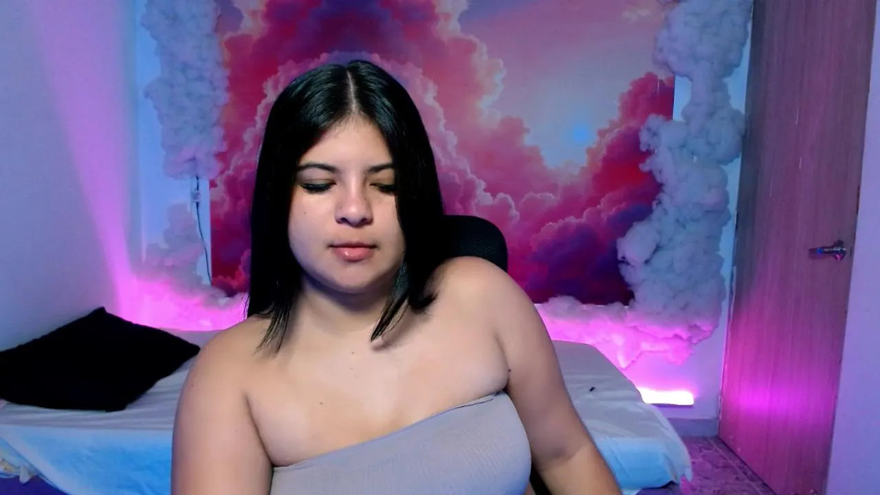 Offline SccarlettGracee on Cam4