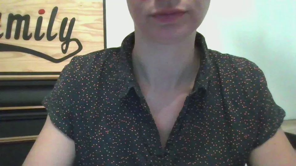 Offline Secretairenue on Cam4