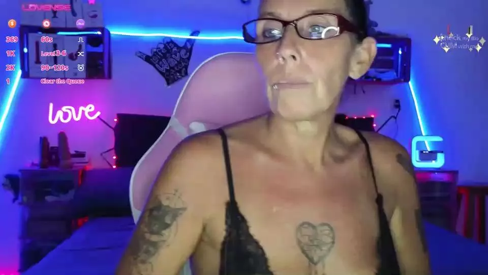 Offline SelvaggiaCaribe on Cam4