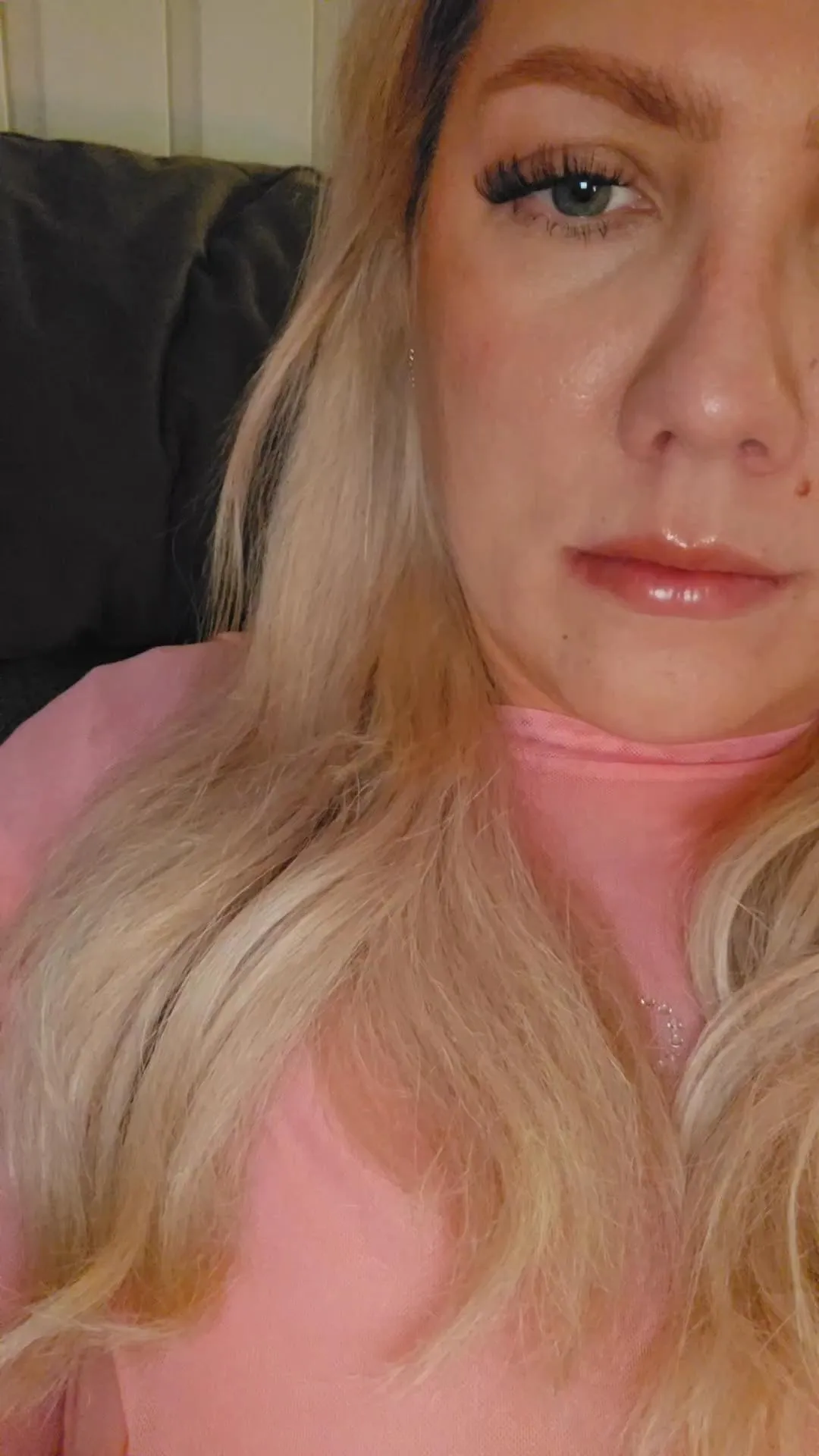 Offline SensualMinx on Cam4