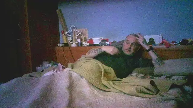 Offline serapo37 on Cam4