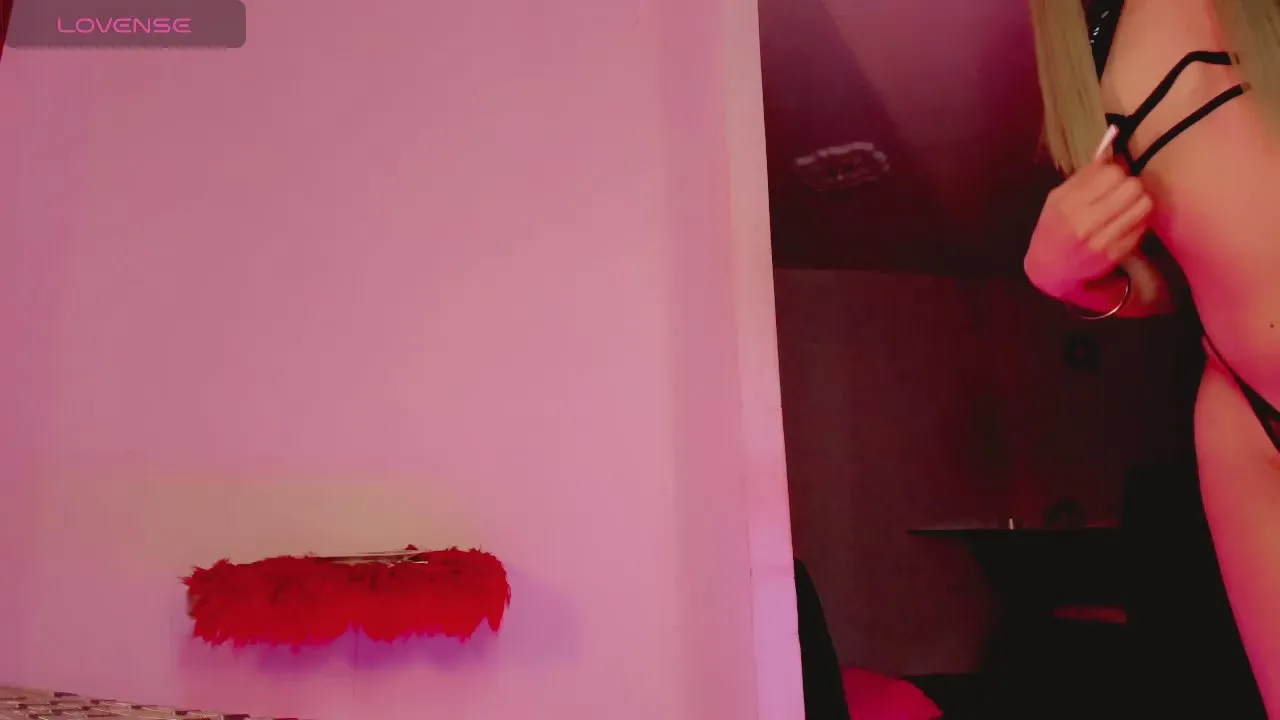 Offline sexidoll_bigass on Cam4