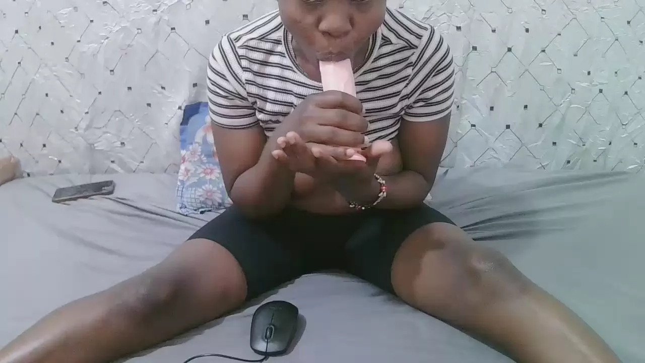 Offline sexy_bbae on Cam4