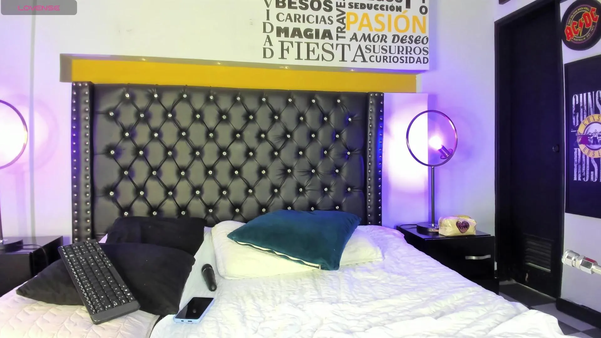 Offline Sexymadisson on Cam4