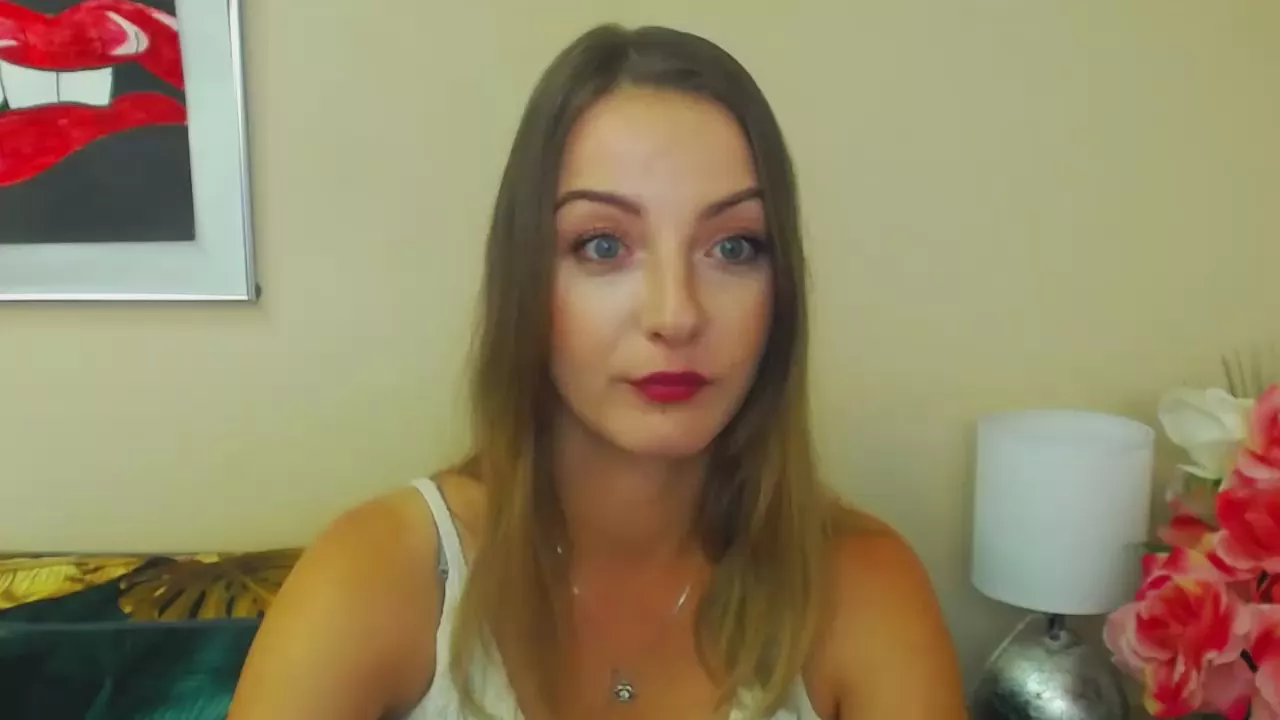 Offline SexyNatalie on Cam4