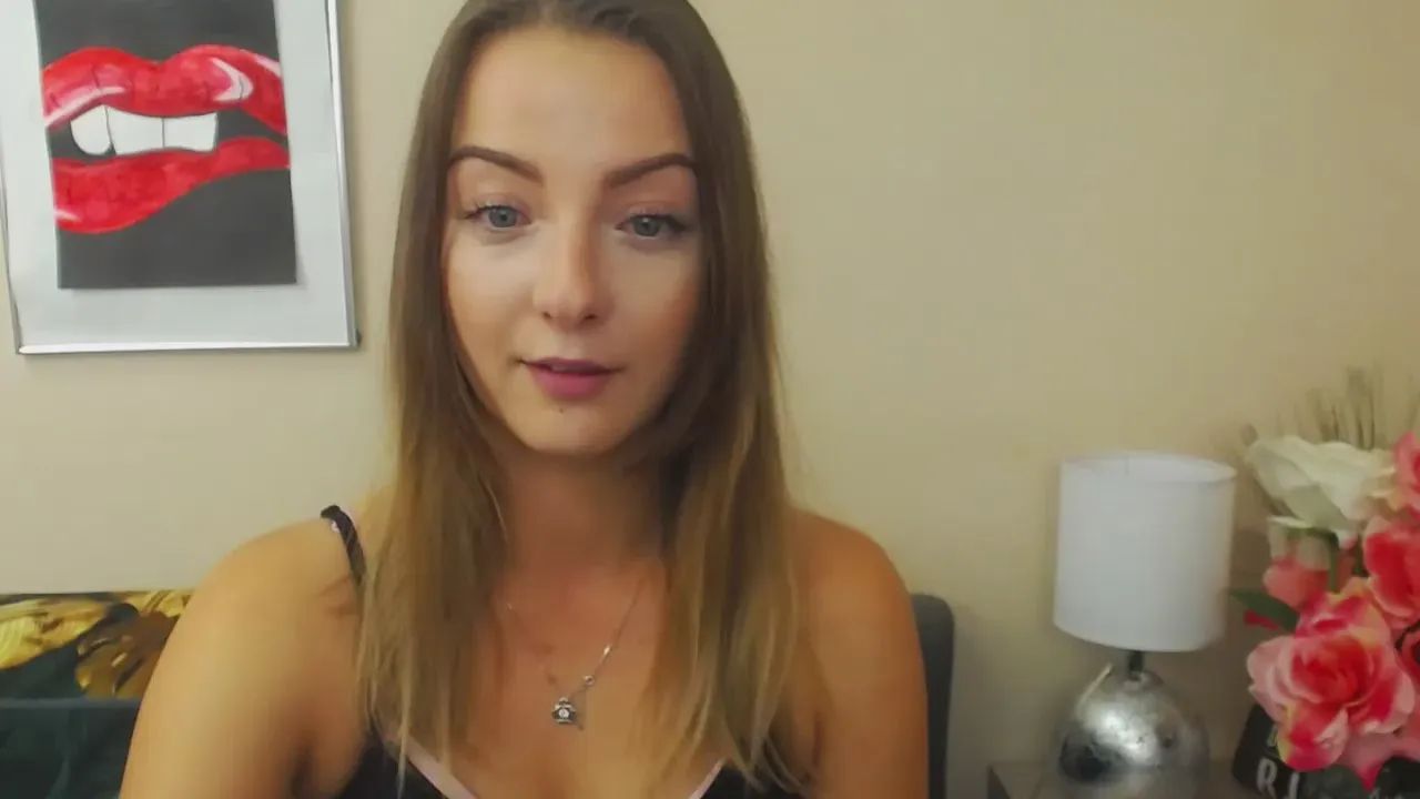 Offline SexyNatalie on Cam4