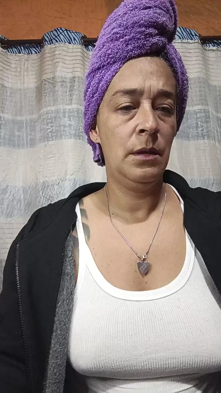 Offline SexyTattooed7 on Cam4