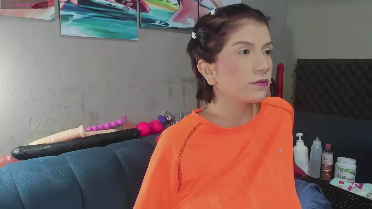 Offline Shadia_Squirt on Cam4