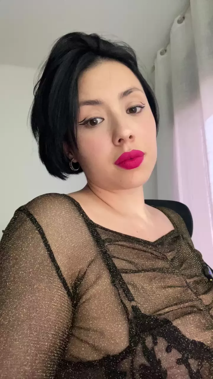 Freechat Shakirat33 on Cam4