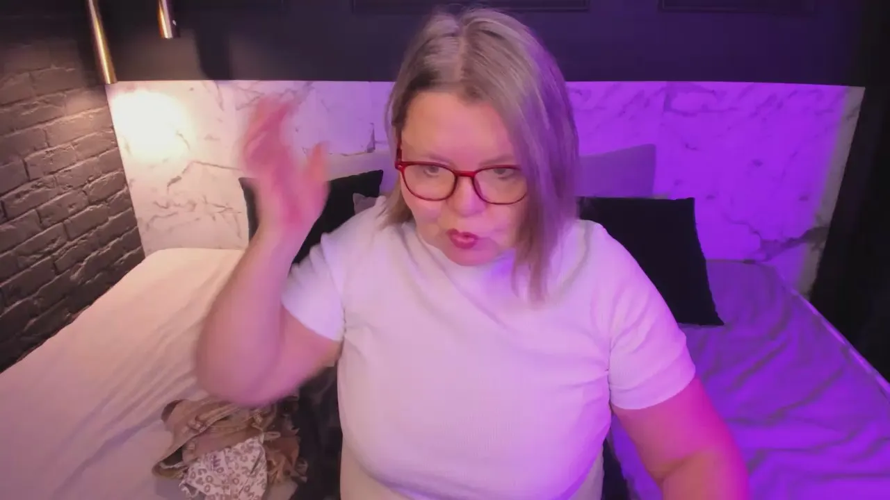 Offline Shannonshine on Cam4