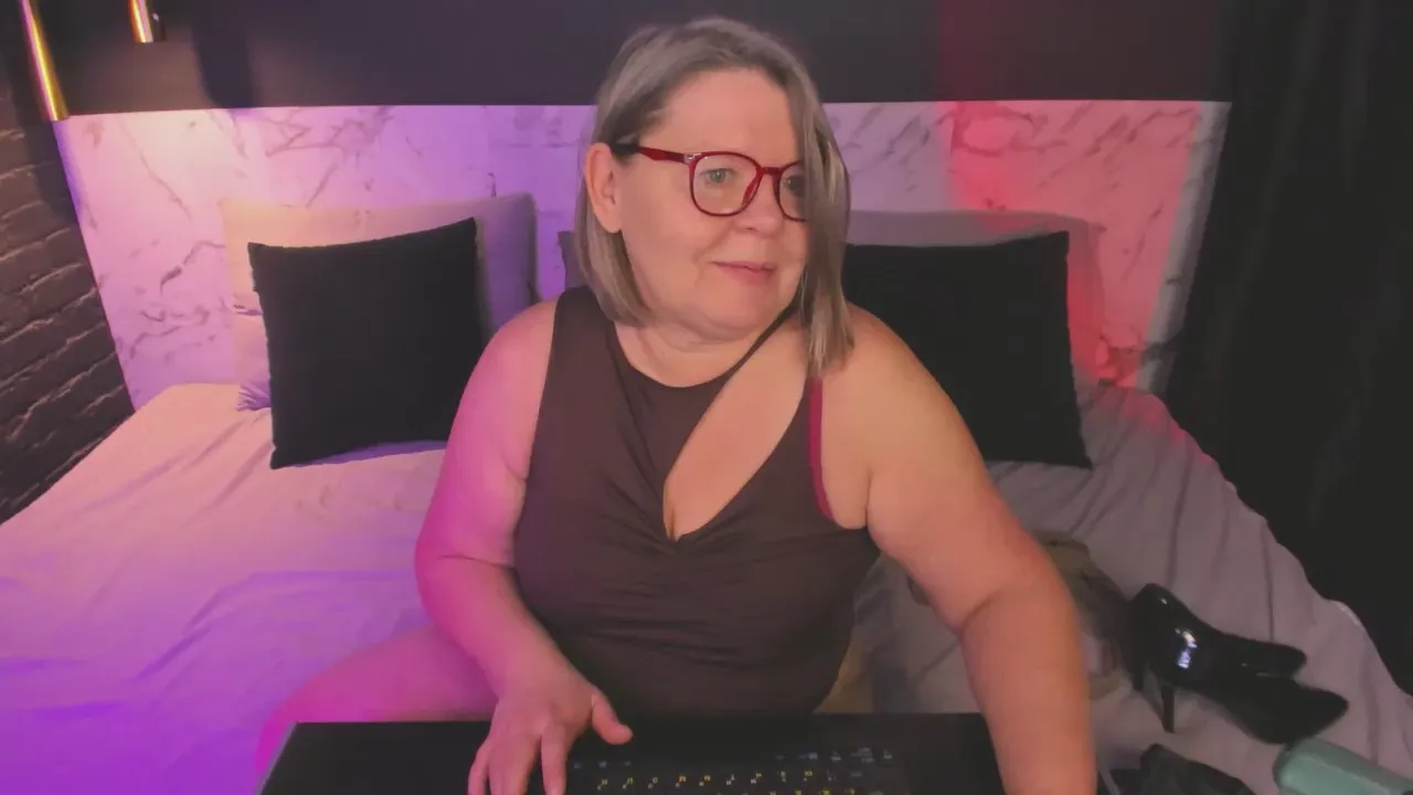 Offline Shannonshine on Cam4