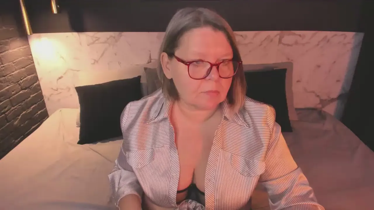 Offline Shannonshine on Cam4