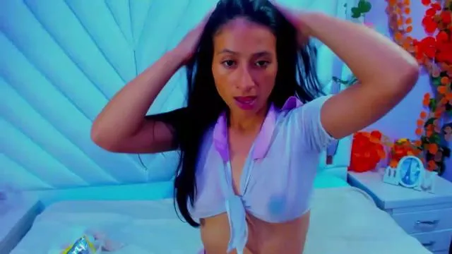 Offline Sharllote on Cam4