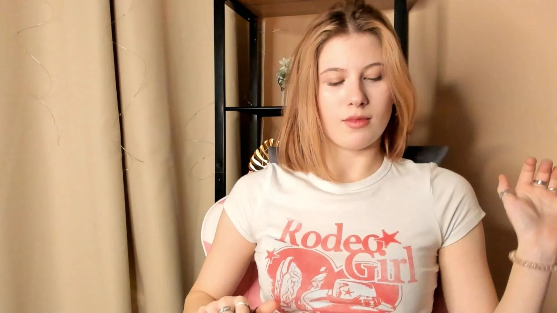 Offline ShelbaErmitanio on Cam4