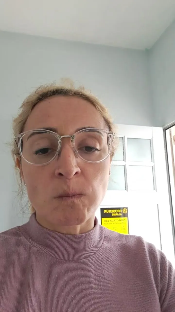 Offline Shirlita2 on Cam4