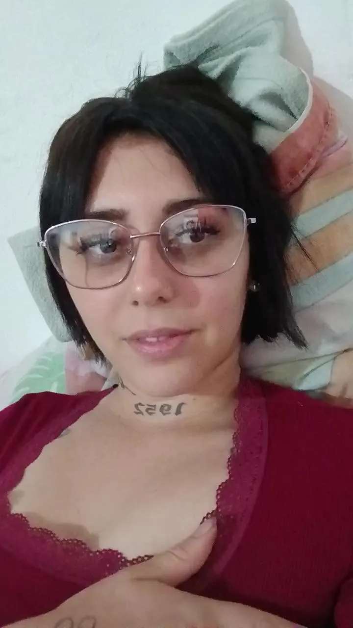 Offline Siltorres33 on Cam4