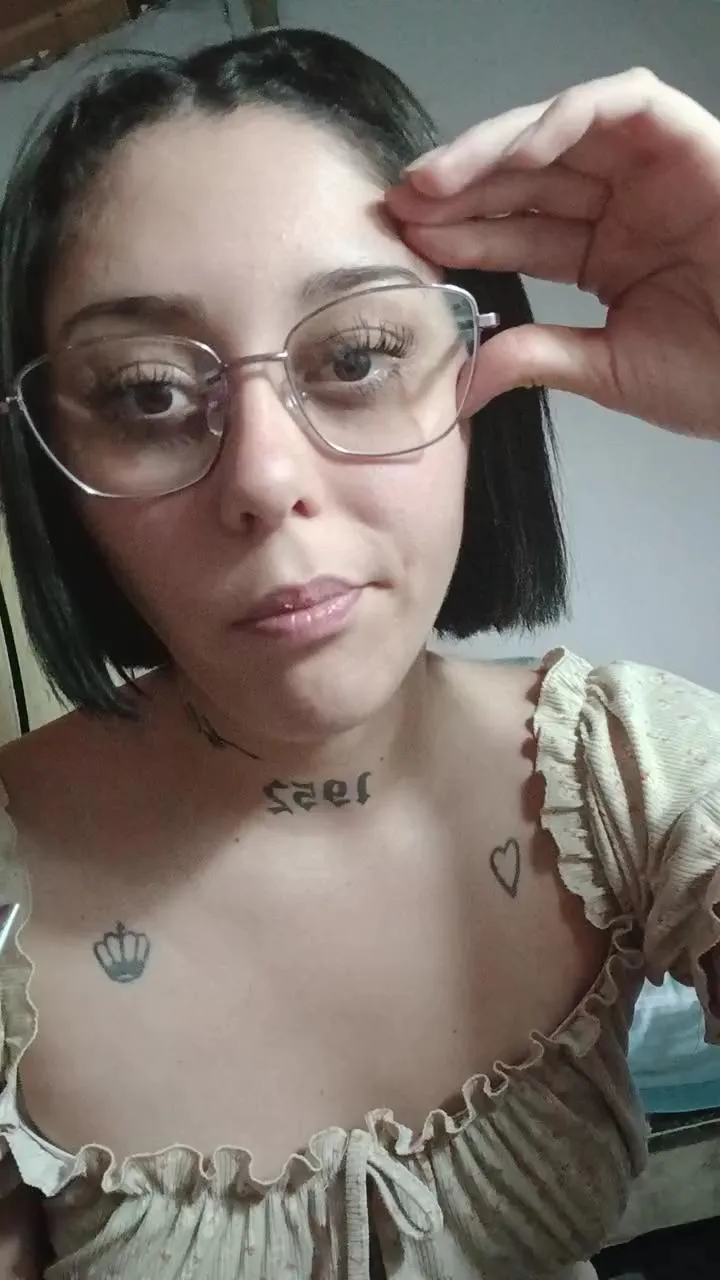 Offline Siltorres33 on Cam4