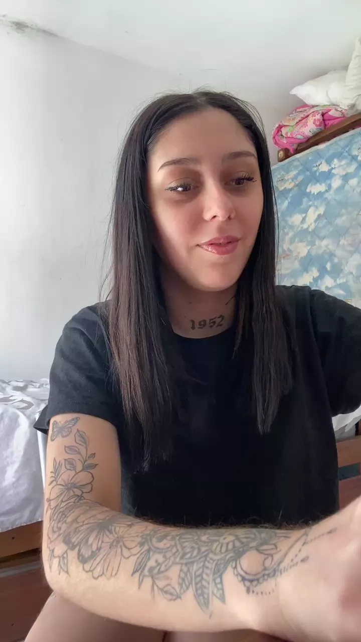 Offline Siltorres33 on Cam4