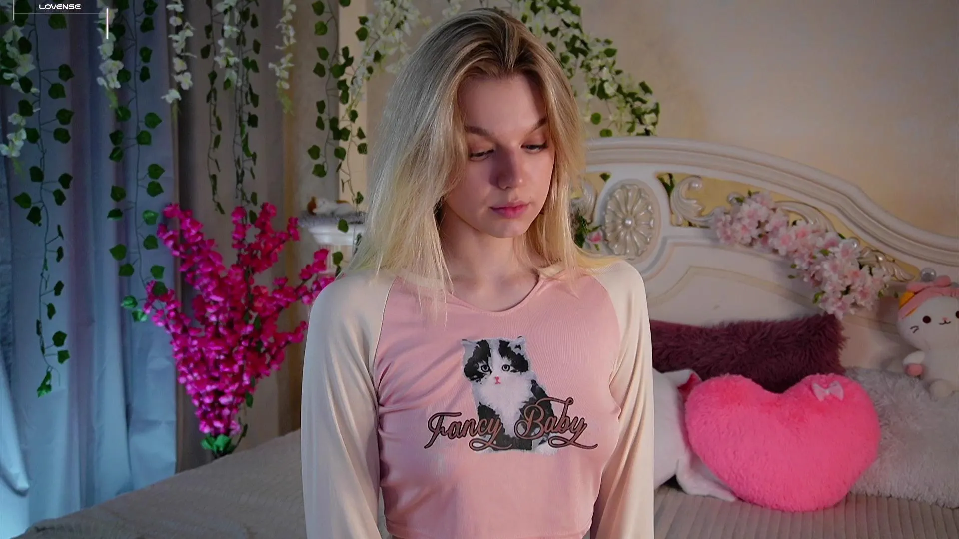 Offline SilverAlliston on Cam4