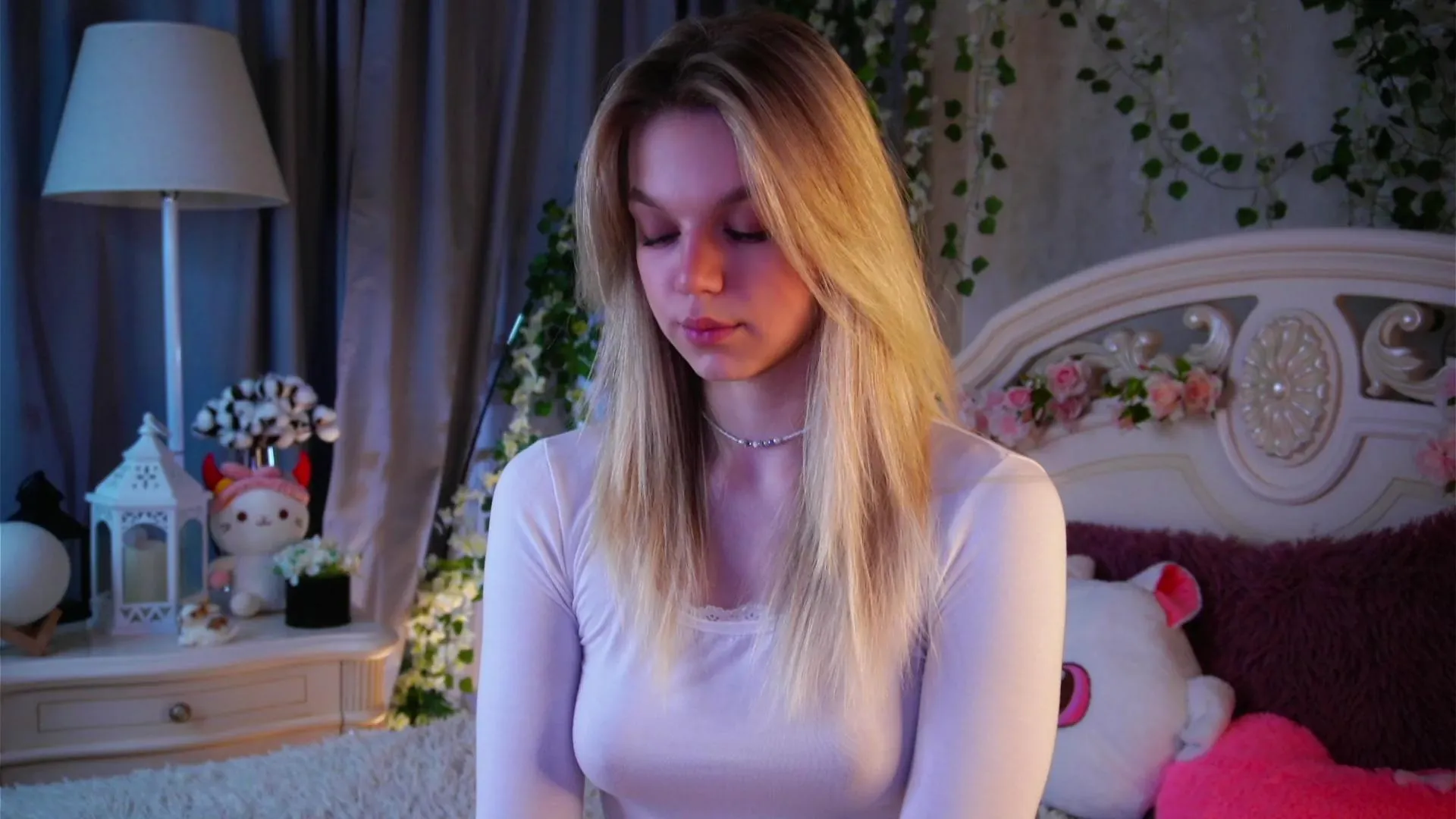 Offline SilverAlliston on Cam4