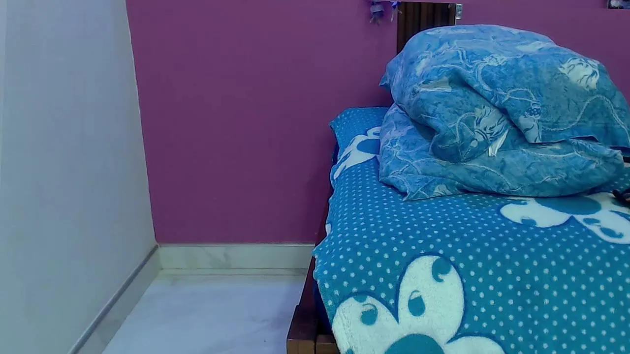 Offline skinnybarbie022 on Cam4